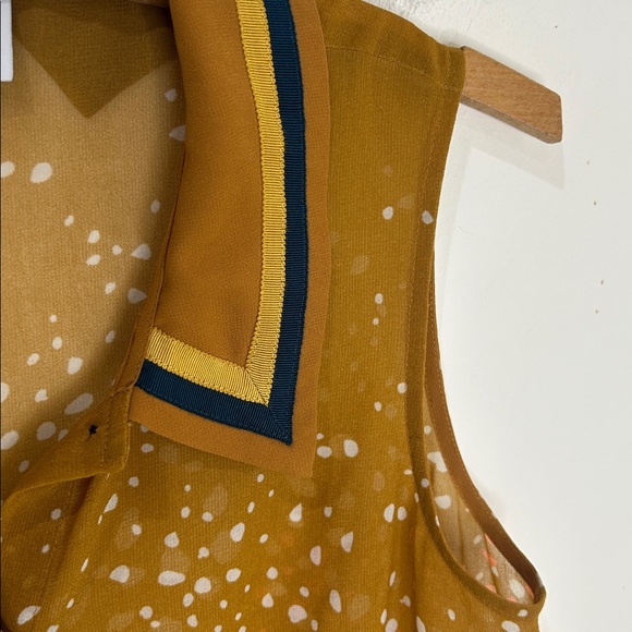 CABI Cheers Semi Sheer Sleeveless Blouse Retro Office Size XS - Picture 8 of 16